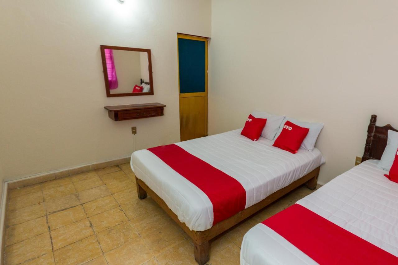 Oyo Hotel Rubi Zihuatanejo Exterior foto